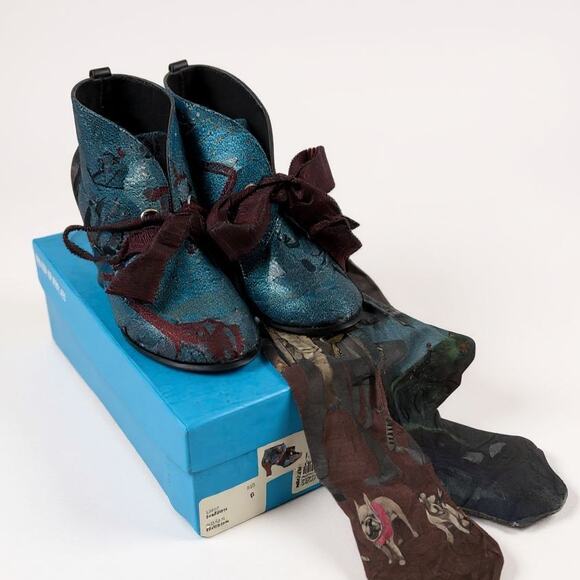John Fluevog Stunner Tapestry Ankle Boots Ribbon Lace Up Size 6 w/ Box & Socks - Picture 13 of 16